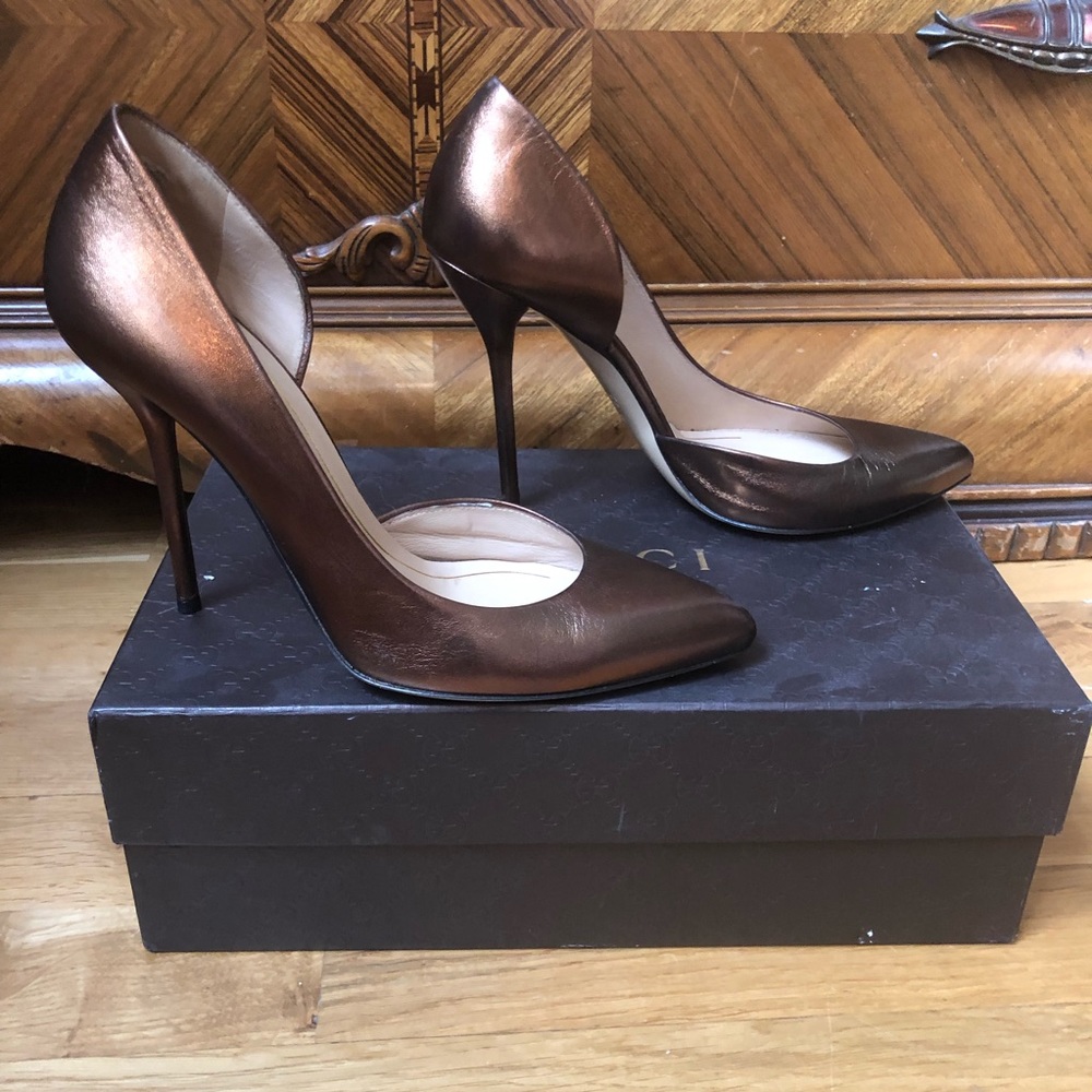 Gucci Pump - image 1